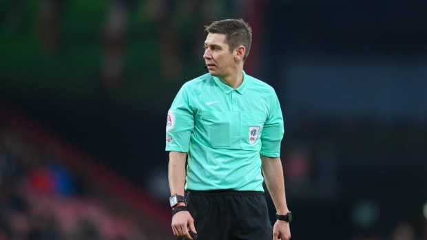Matthew Donohue referee
